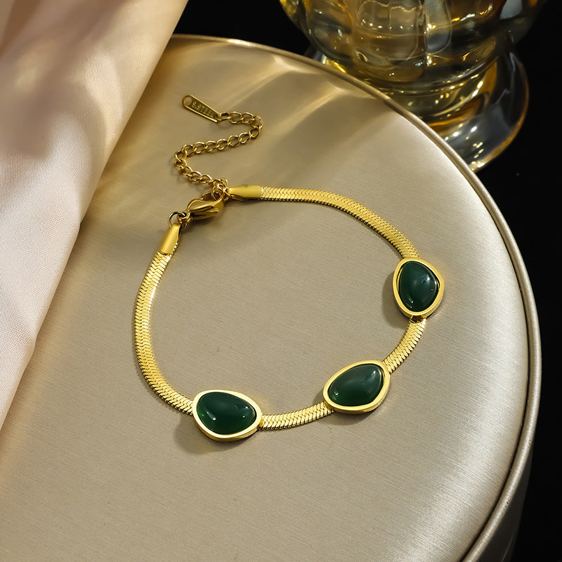 Elegant Jade Gold Bracelet