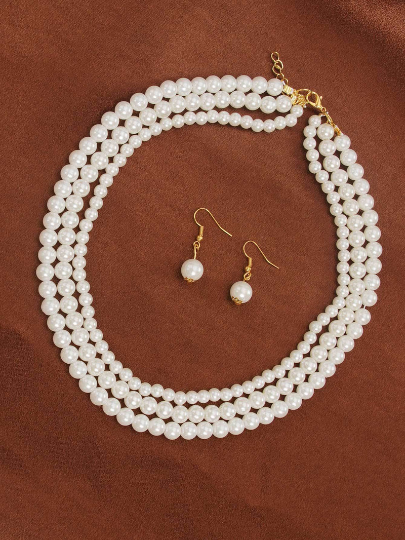 Classic Pearl Necklace