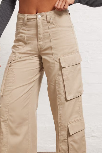American High-waisted Straight Leg Cargo Pant
