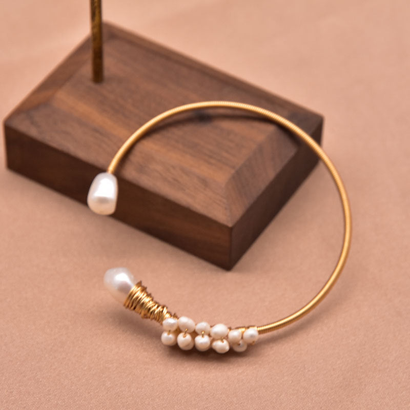 Elegant Pearl Bracelet