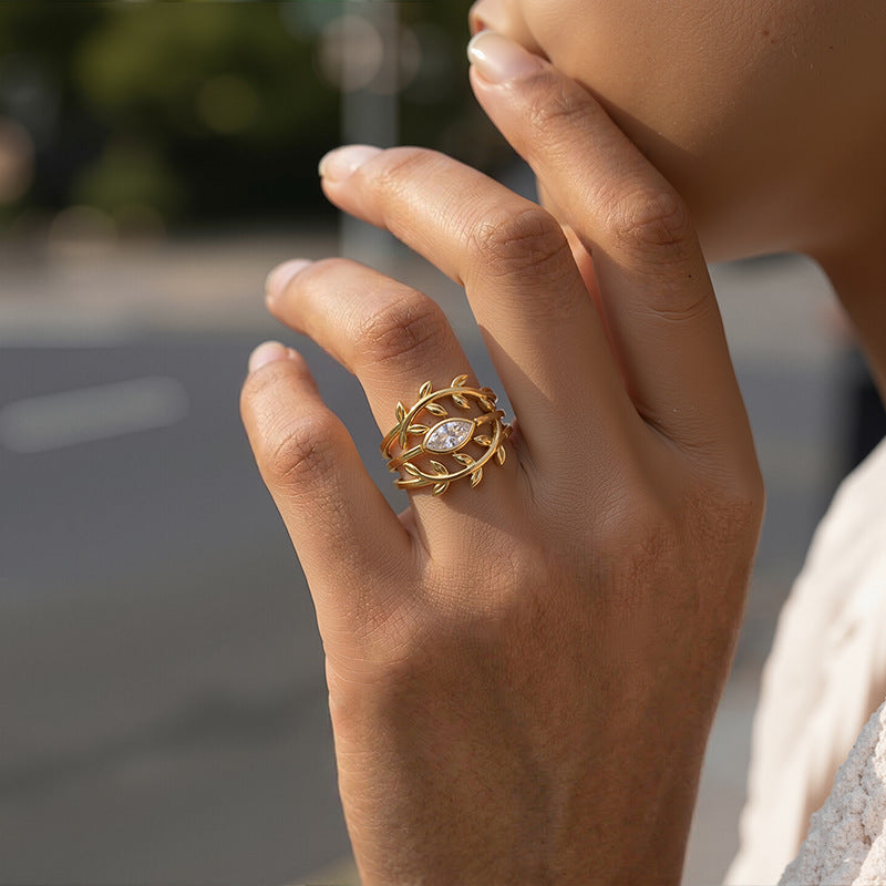 Vintage Gold Crystal Ring