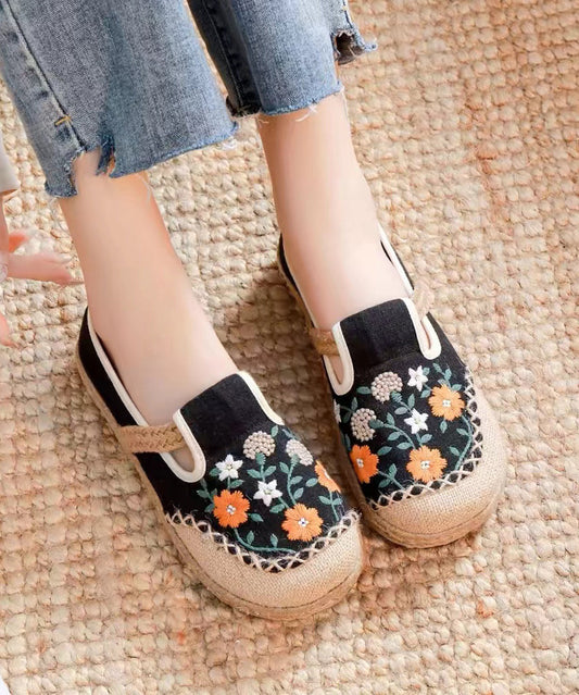 Style Retro Black Embroidered Flat Shoes