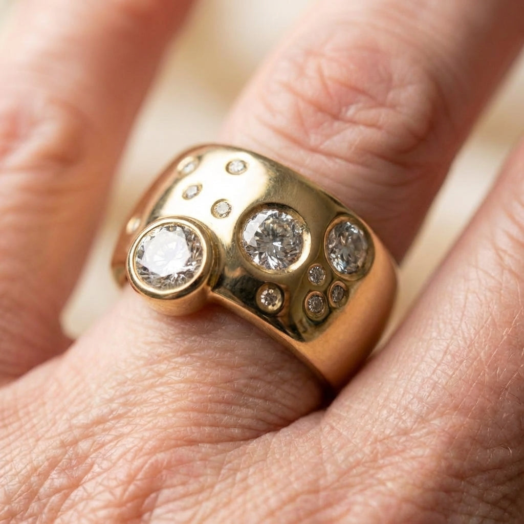 Vintage Gold Inlaid Stones Ring