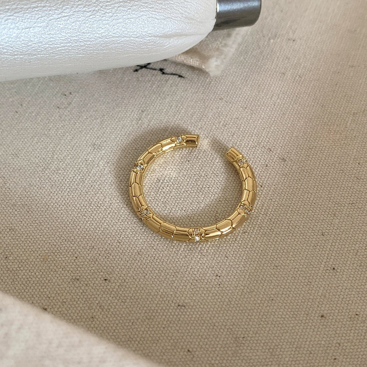 Classic Gold Ring
