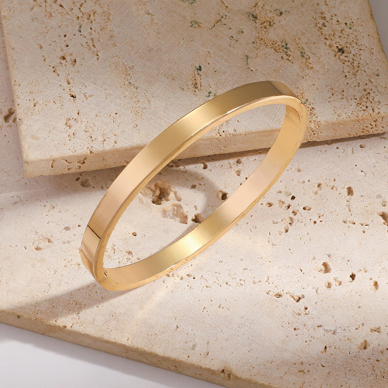 Classic Gold Bracelet