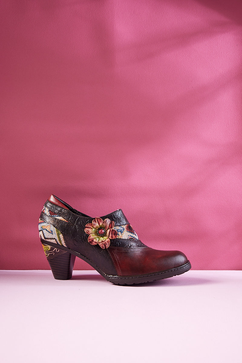 Soffia | Daisy Day Embossed Leather Pump
