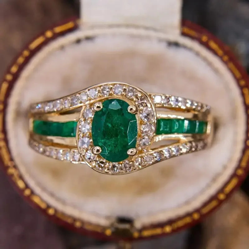 Elegant Emerald Statement Ring