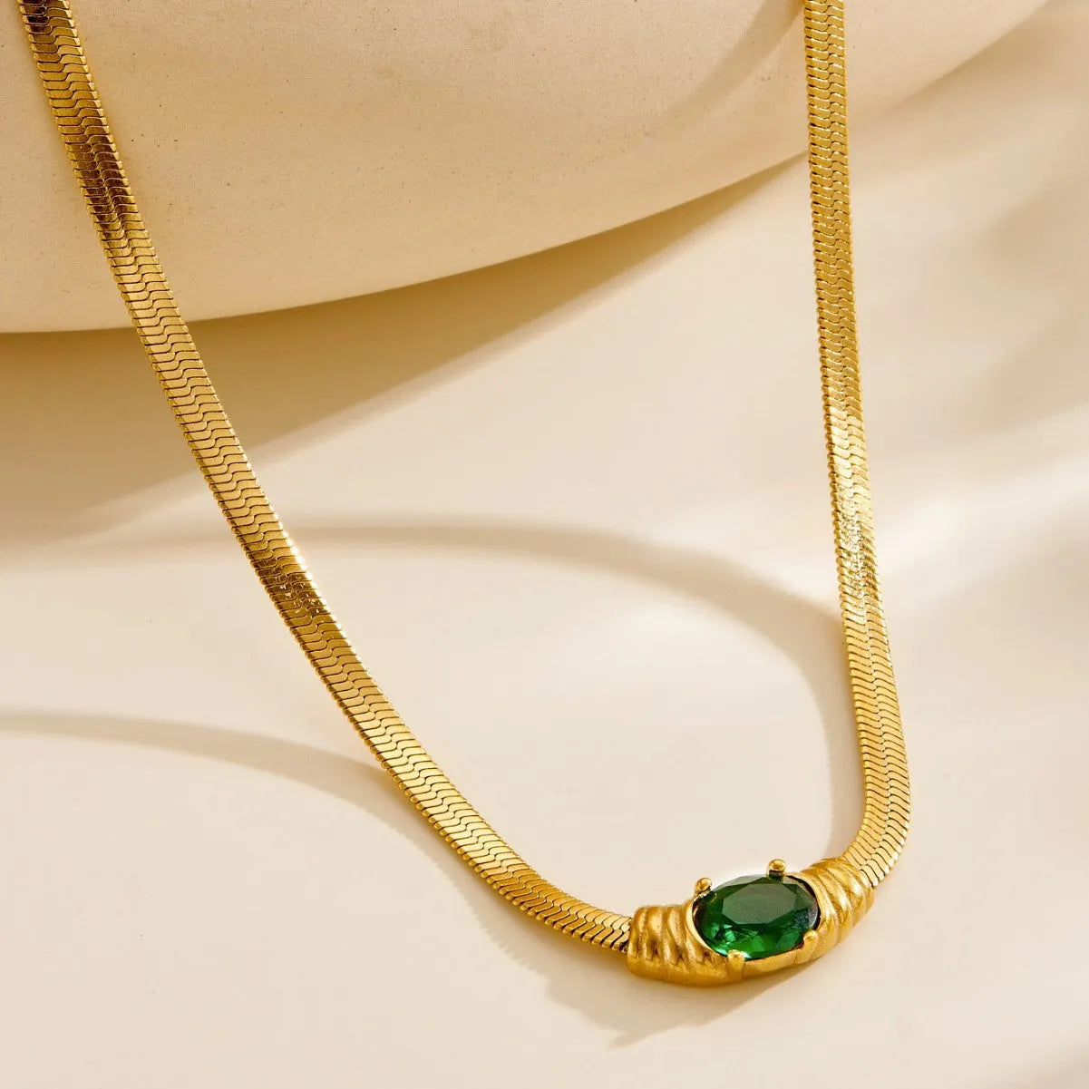 Classic Gold Emerald Necklace