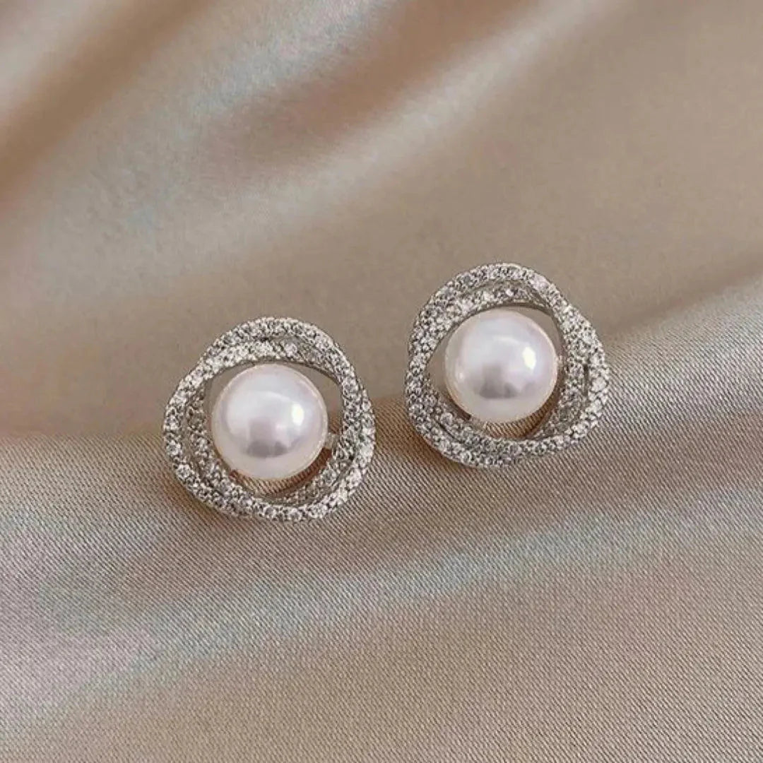 Elegant Pearl Halo