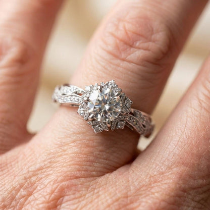 Vintage Radiance Silver Ring