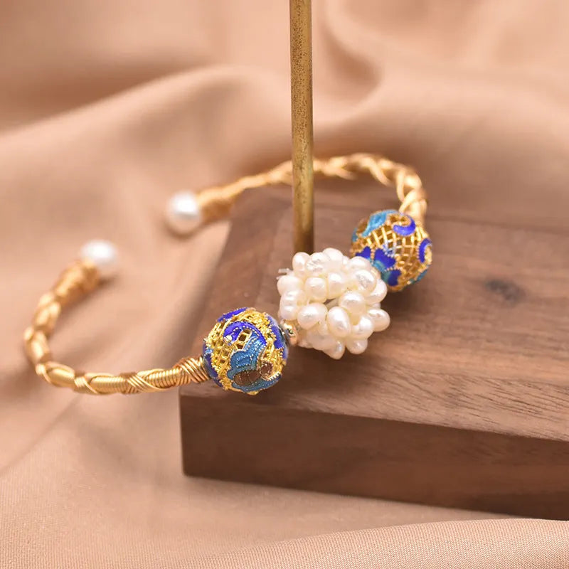 Elegant Pearl Bracelet