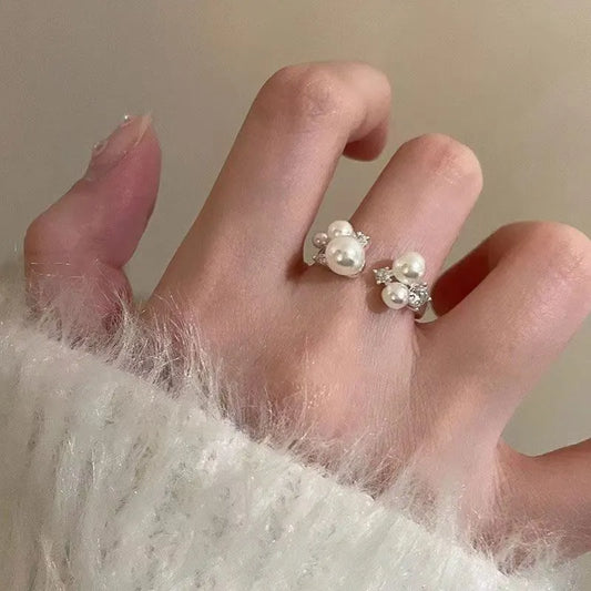 Elegant Dual Pearl Ring