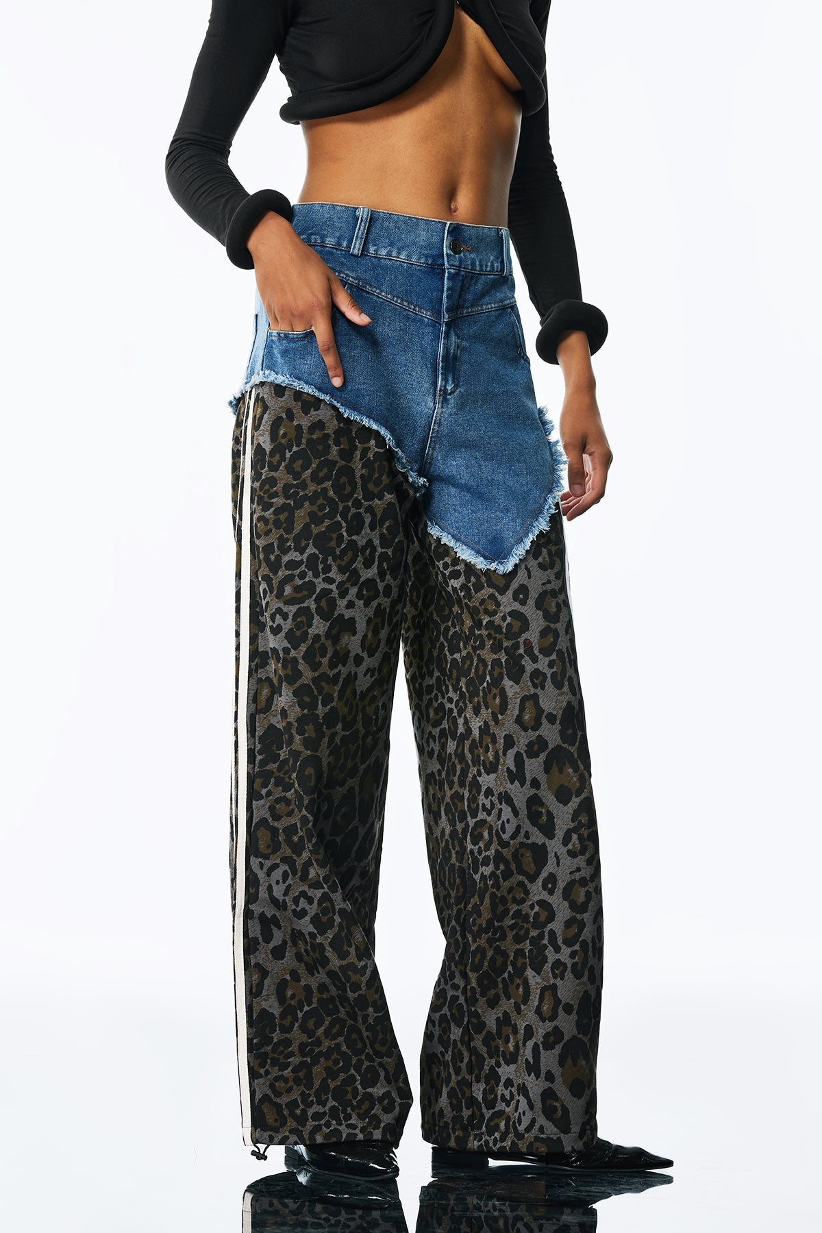 Amali Deconstruct Asymmetric Leopard Pants in Blue