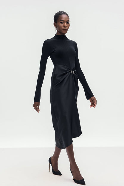 Apria Bodycon Deconstruct Ruch Maxi Dress in Black