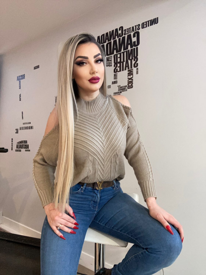Doll | Beige Shoulder Cut-out Knit Sweater
