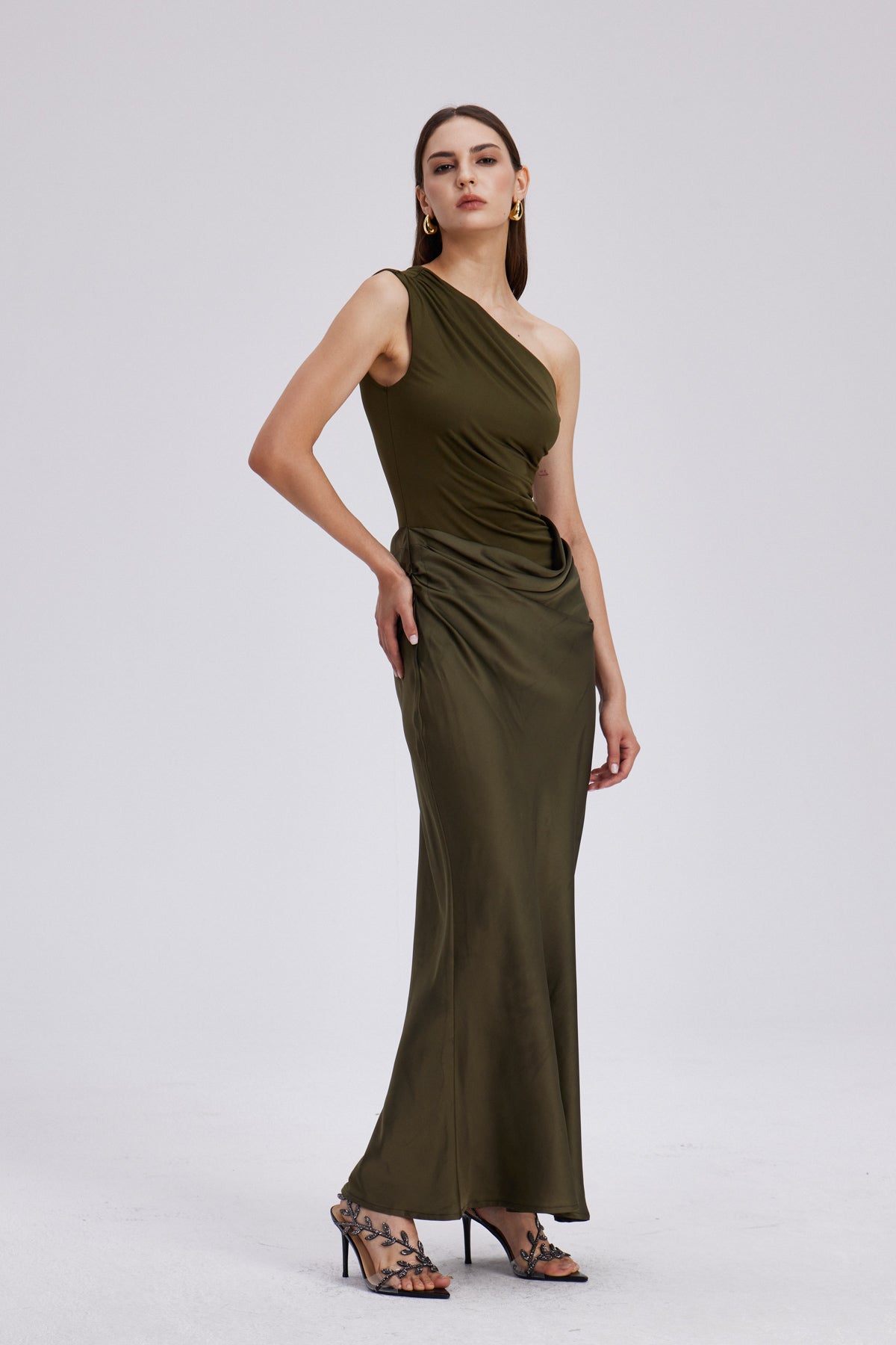Beres One Shoulder Satin Maxi Dress in Green
