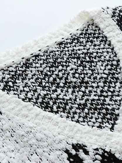 | Geometric Pattern Ripped Side Hem Sweater - Black