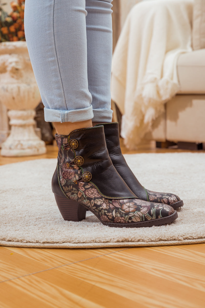Soffia | Button-accent Black Leather Ankle Boot