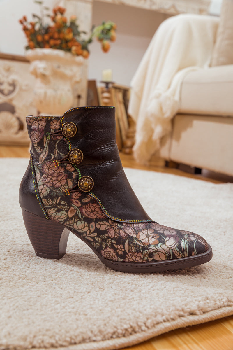 Soffia | Button-accent Black Leather Ankle Boot