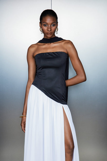 Cathaoir Ruffle Asymmetric Split Maxi Dress in Black