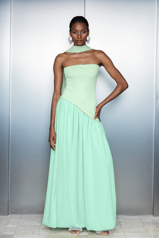 Cathaoir Ruffle Asymmetric Split Maxi Dress in Green