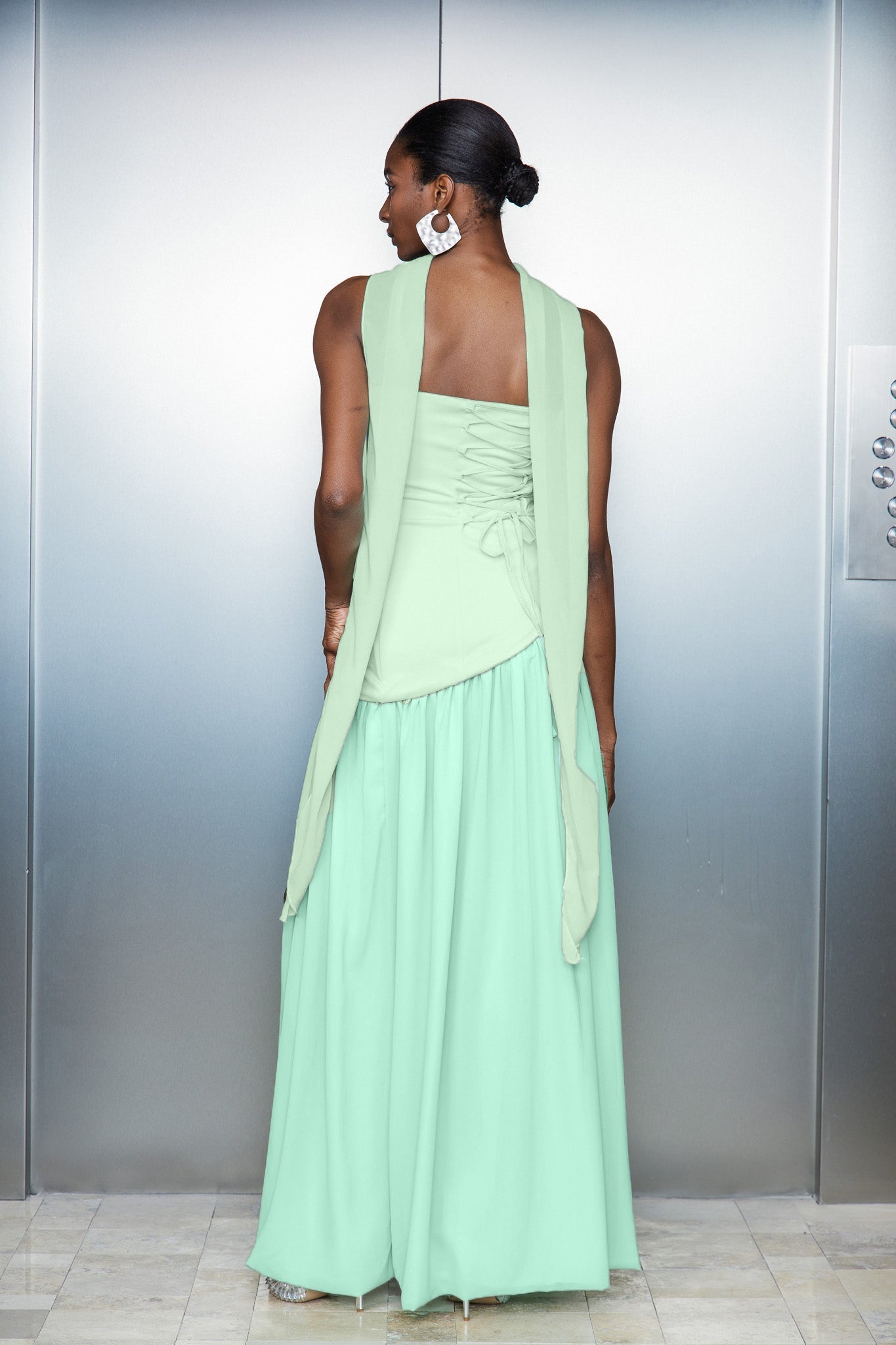 Cathaoir Ruffle Asymmetric Split Maxi Dress in Green
