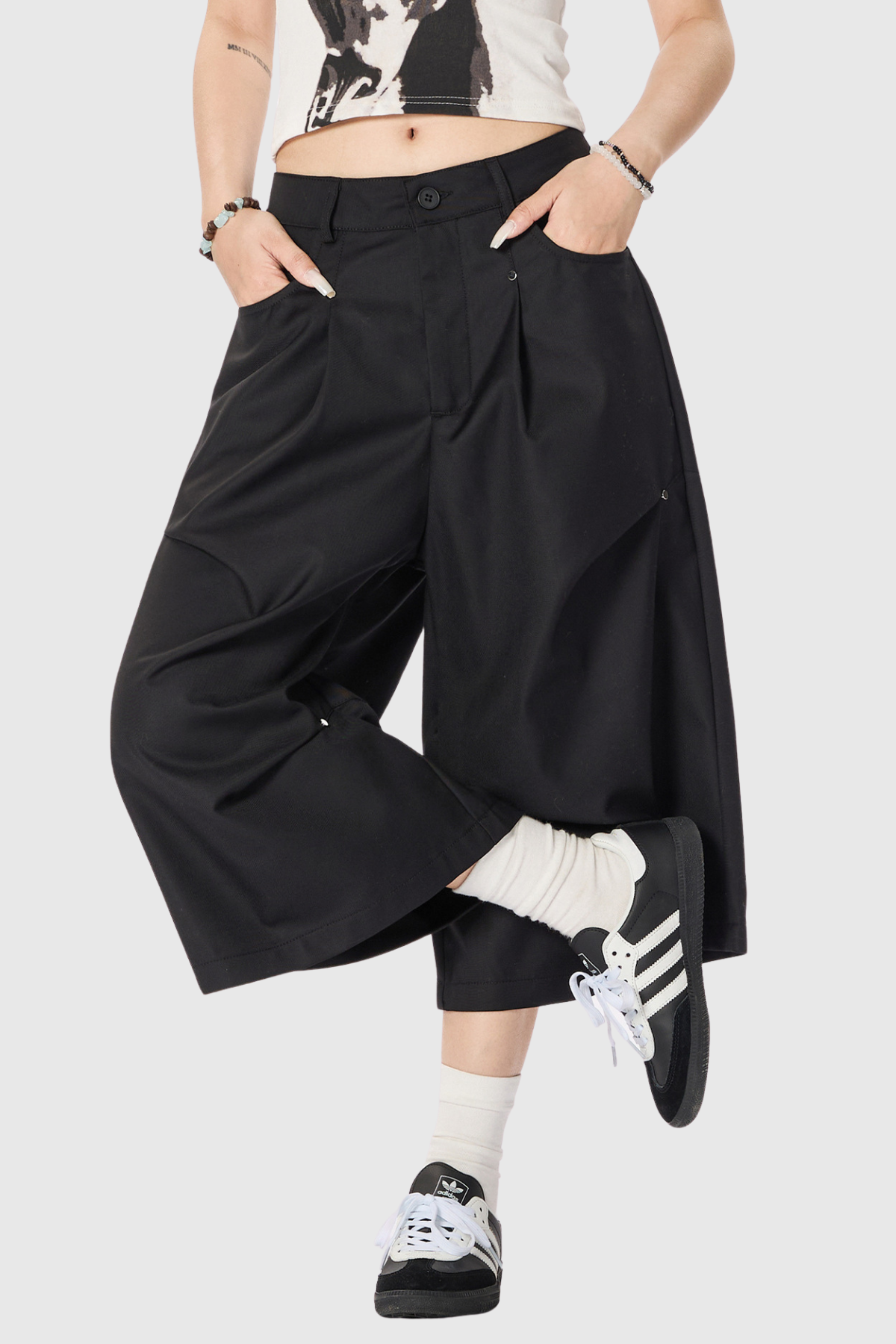 Chinedu Ruch Midi Pants in Black