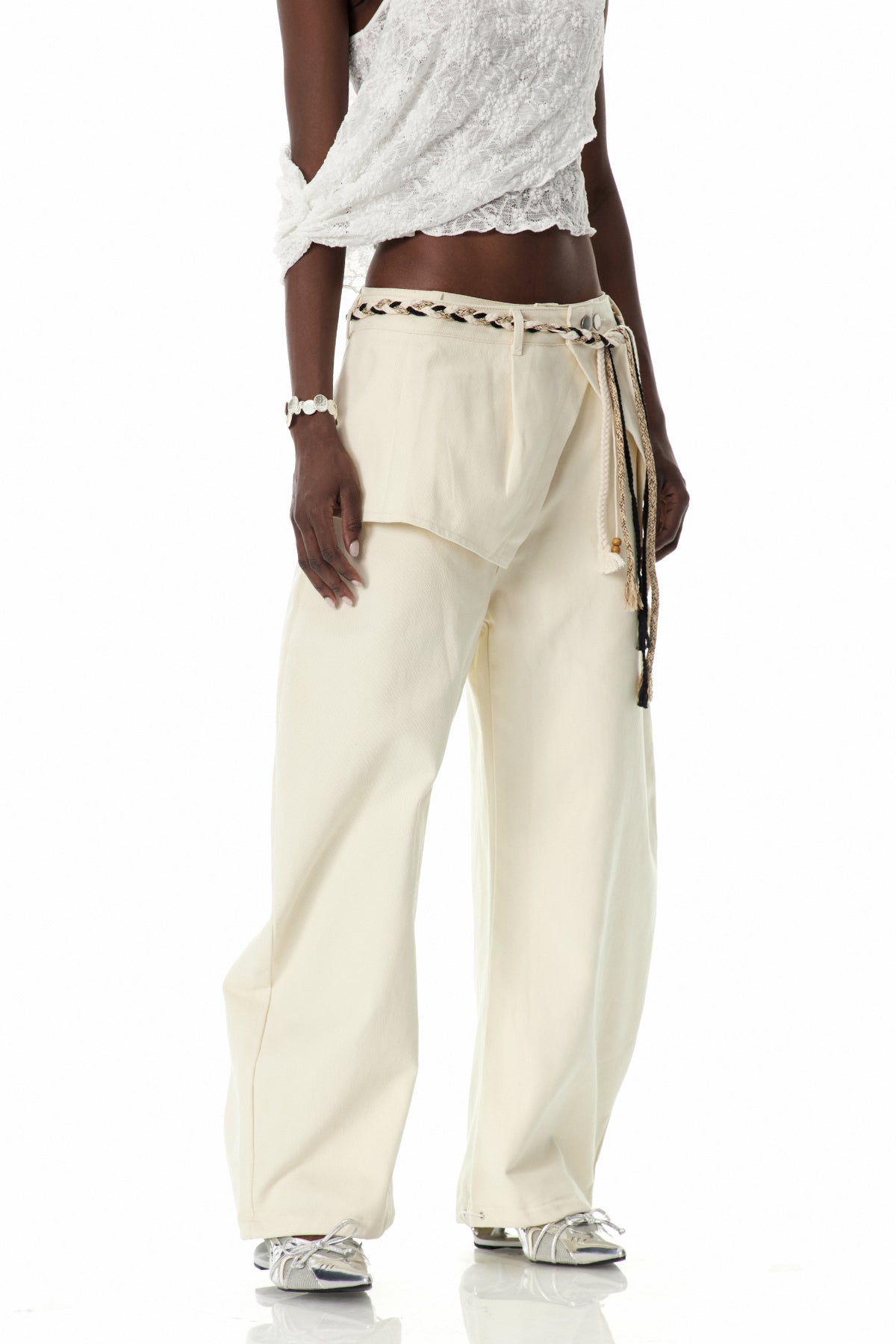 Cowessess Deconstruct Baggy Pants in Beige