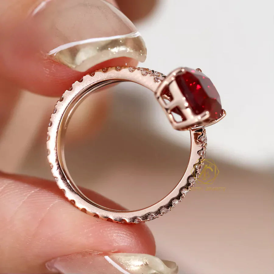 Cushion-cut Moissanite Ring