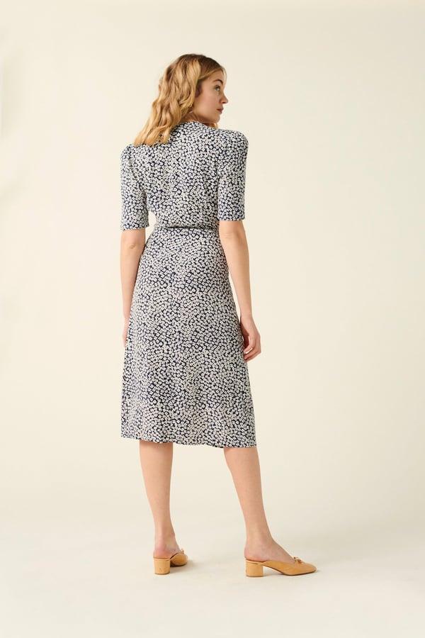 Mid Sleeve V-neck Midi Dress