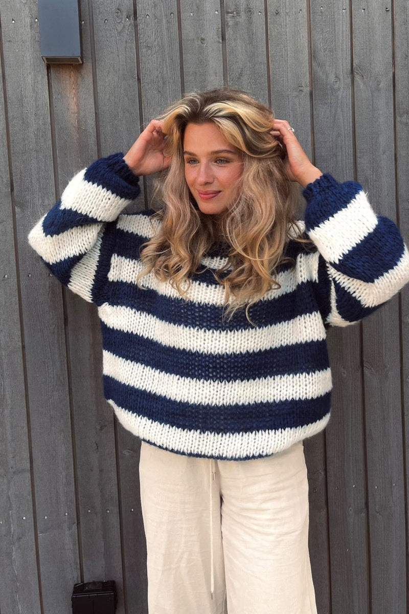 Harper - Contrast Stripped Loose-fit Sweater
