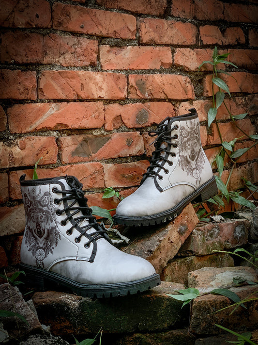 En Bloom | Werewolf Grey Combat Boot