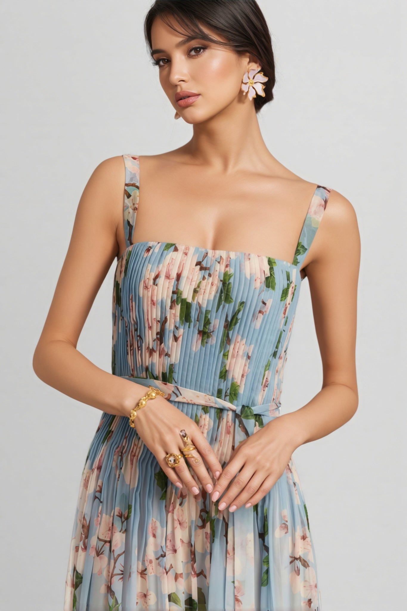 Vegad Sleeveless Maxi Dress
