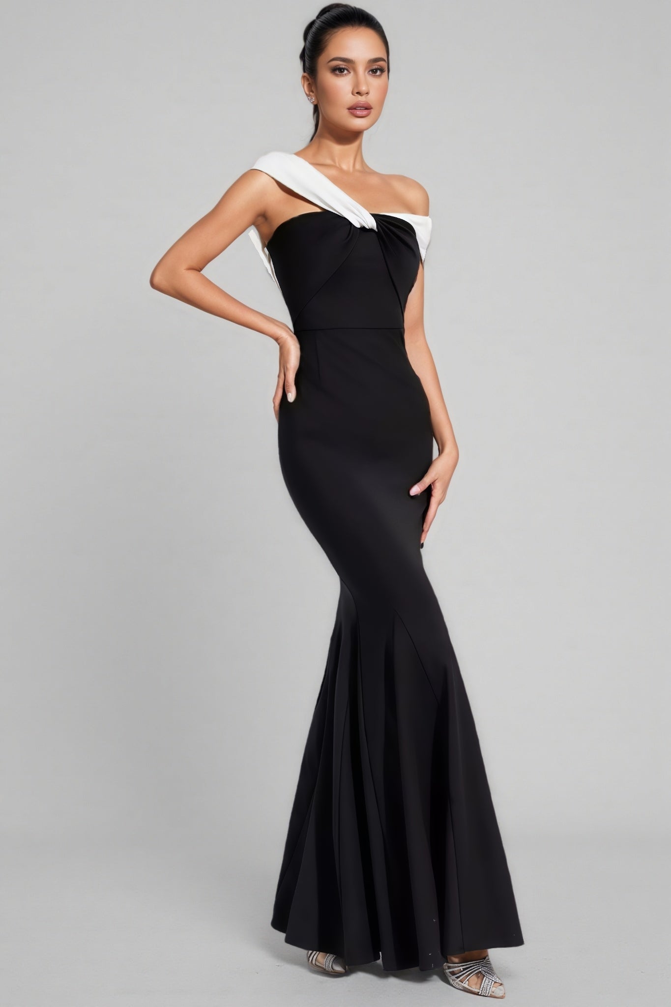 Zora Black Off-shoulder Mermaid Maxi Dress