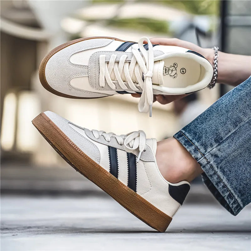 Retro German Lace-up Lightweight Comfortable Sports Flat Skateboard