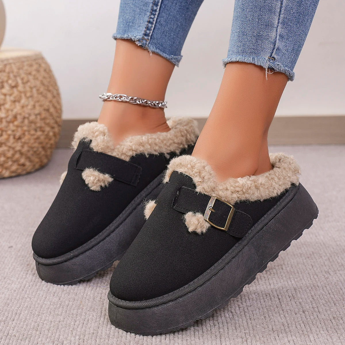 New Winter Boken Shoes Plush Retro Bean Shoes Cotton Flat Sole Slippers Platform Boots