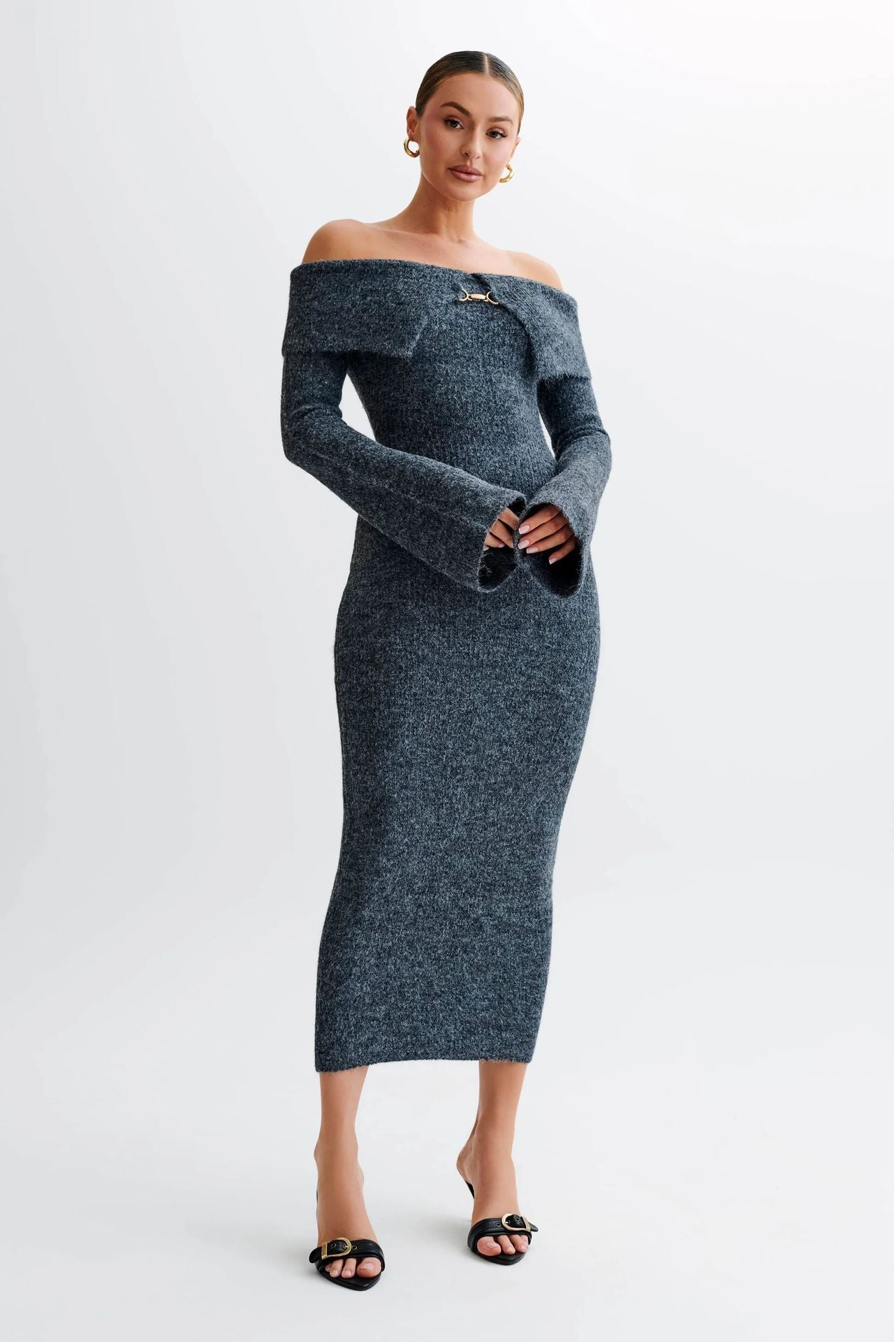Slim Fitted Off-shoulder Long Sleeve Sweater Dress