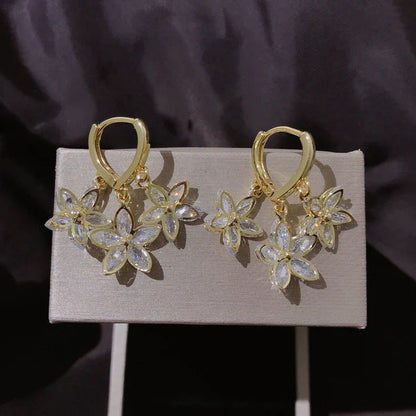Creative Spring Star Earrings With Pendant