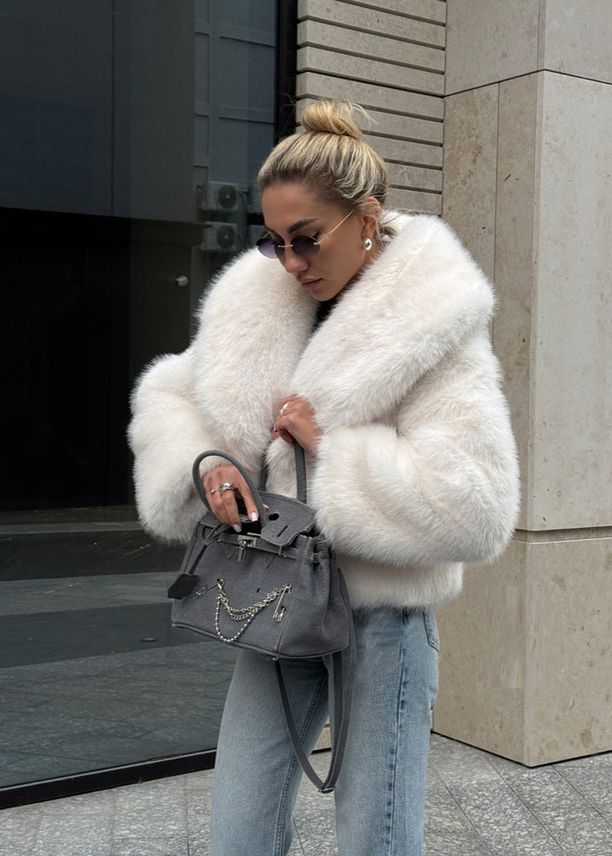 Celeste Faux Fur Plush Coat – Luxurious Short Winter Jacket