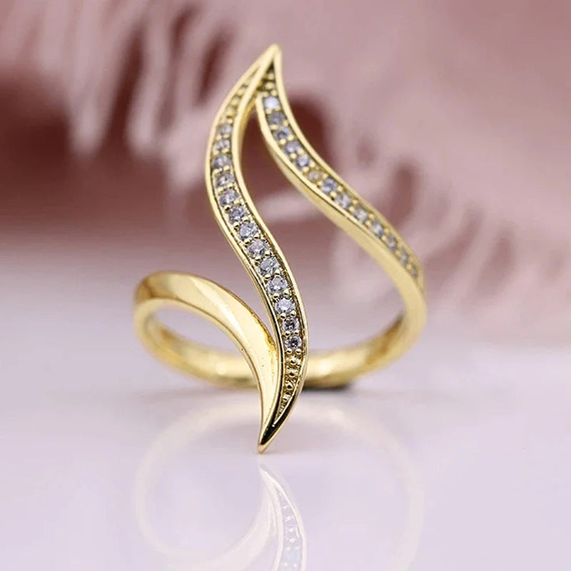 Classic Ring with Timeless Elegance