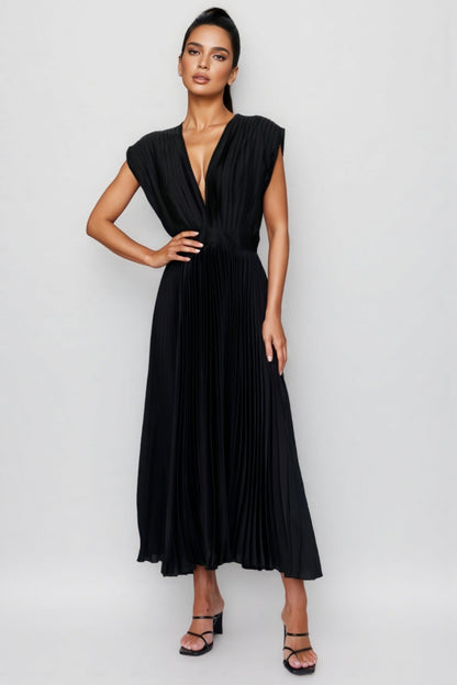Zola Sleeveless Pleated Maxi Dress-black