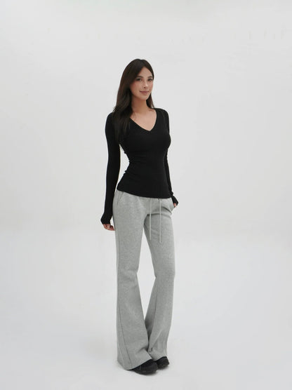 Low V-neck Slim-fit Long Sleeve Sweater