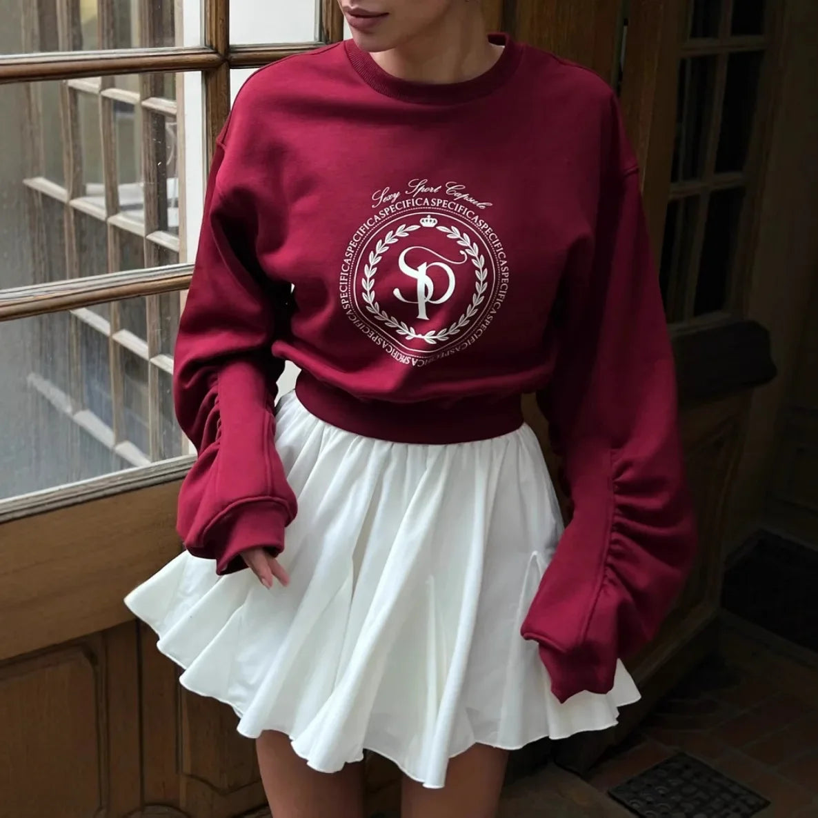 Spring New European and American Sweatshirt, a Laid-back American Letter Print Short Round-neck Top for