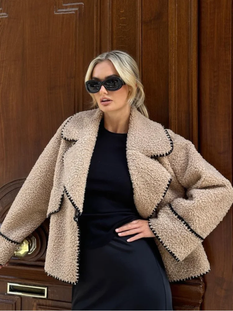 Contrasting One Button Lamb Woolen Coat Lapel Long Sleeves Short Plush Jacket Autumn Lady Street Outwear