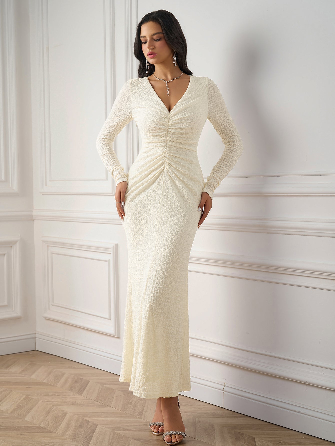 V-neck Ruched Twist Bodycon Knitted Dress