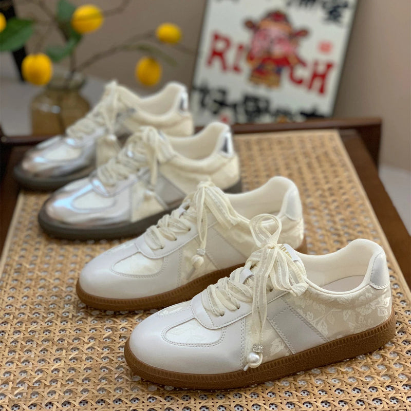 Jogging Sneakers Youth Silver Lace-up Outdoor Athletic Trainers Low Heels Breath Tennis Flats Walking Shoes
