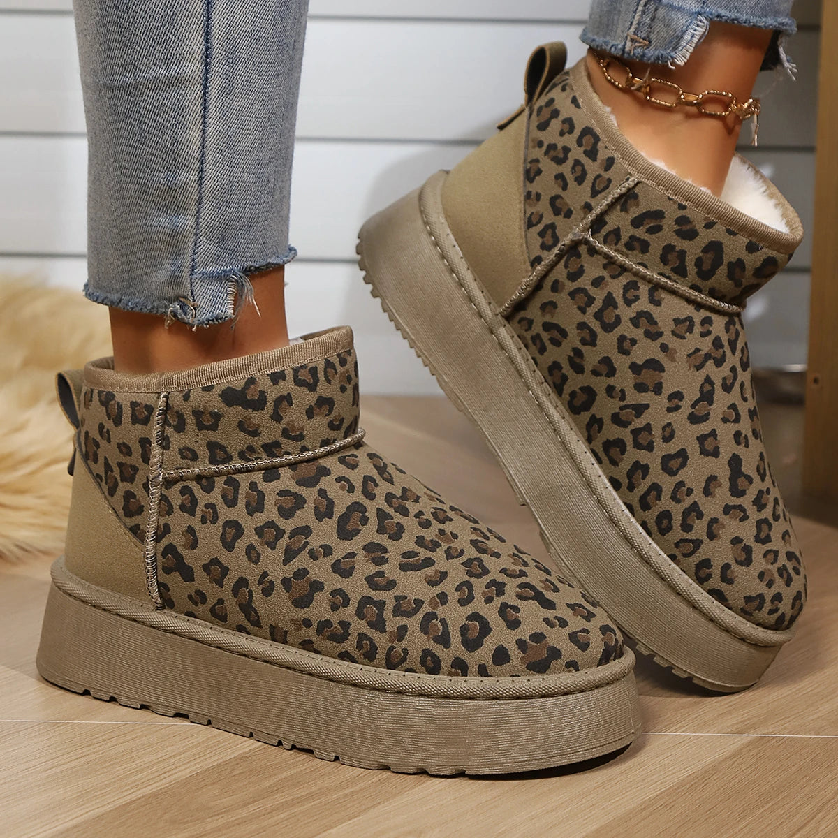 Leopard Print Non-slip Wear-resistant Plush Short Snow Boot