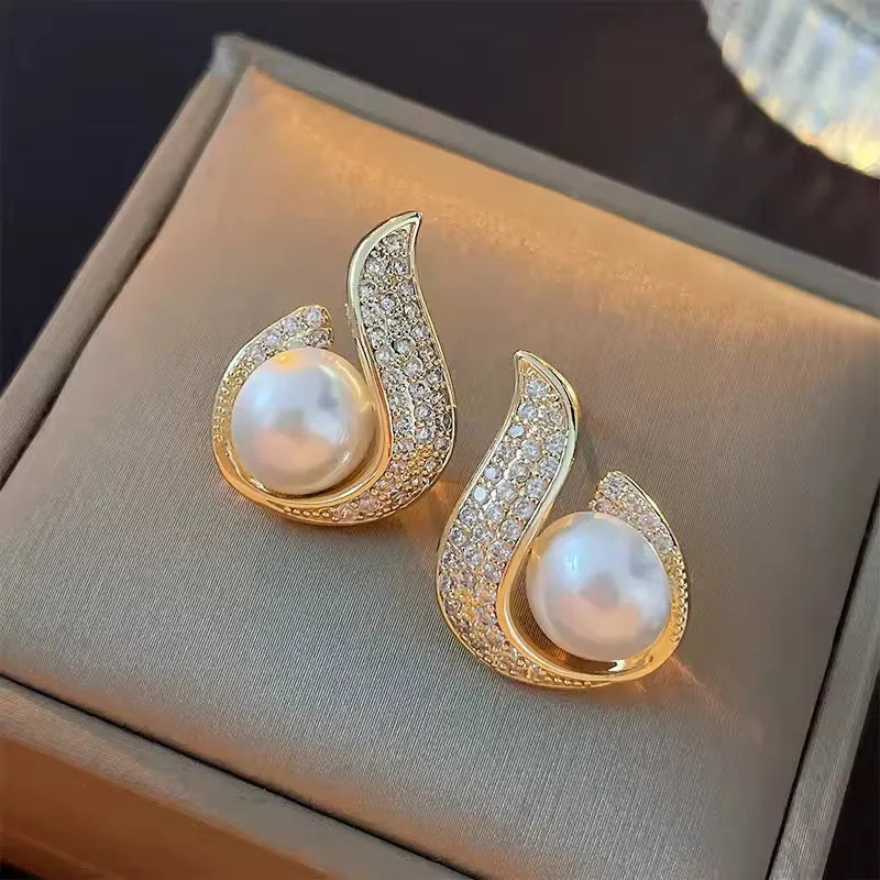 Elegant Pearl Drop