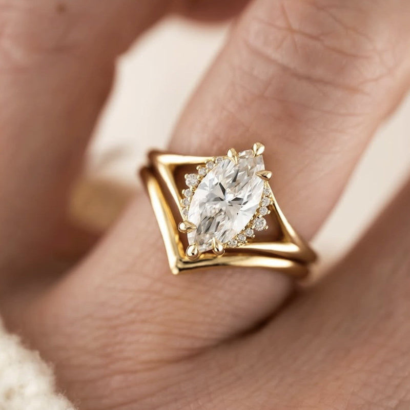 Elegant Diamond Ring
