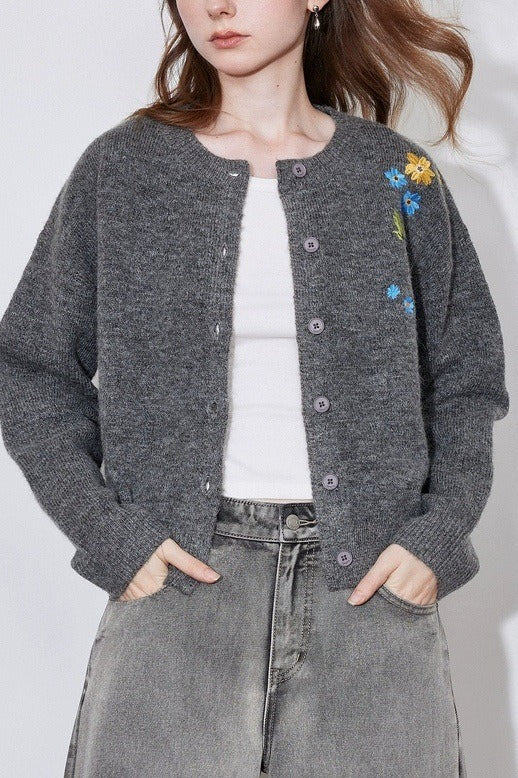 Embroidered Knit Blouse